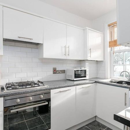 Guestready - Modern 2-Bed For 4 In Golders Green! Лондон Екстериор снимка