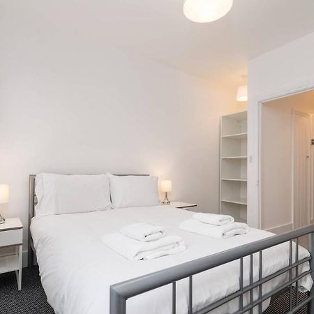 Guestready - Modern 2-Bed For 4 In Golders Green! Лондон Екстериор снимка
