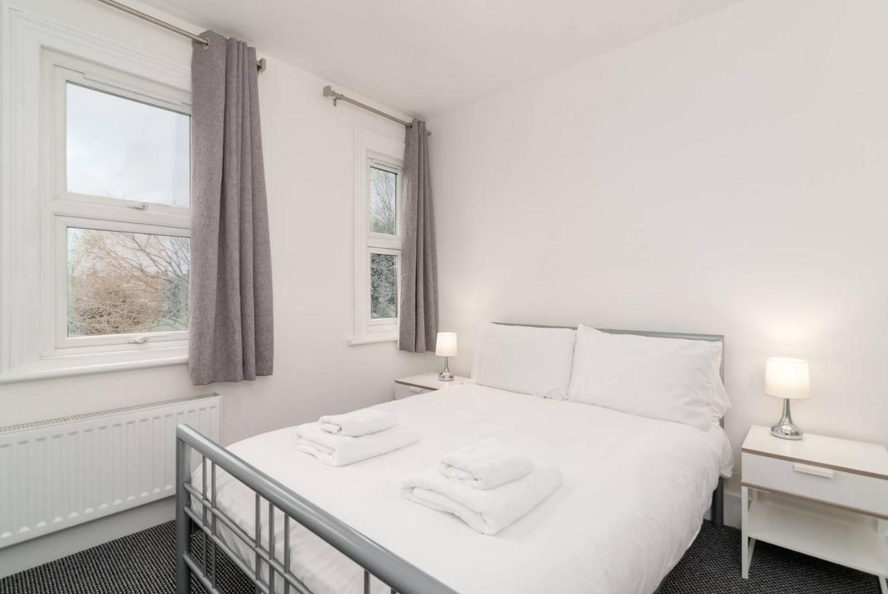 Guestready - Modern 2-Bed For 4 In Golders Green! Лондон Екстериор снимка
