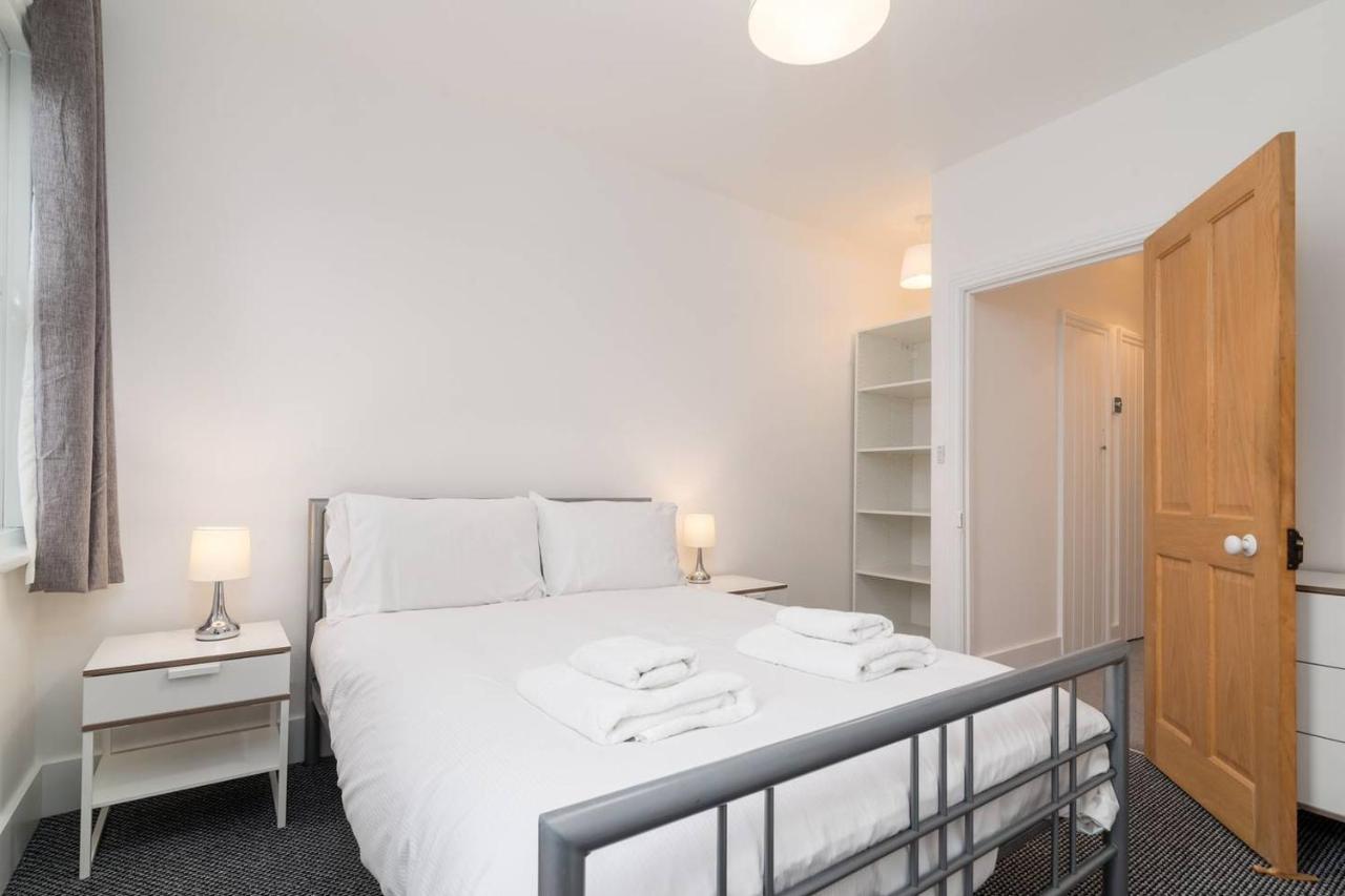 Guestready - Modern 2-Bed For 4 In Golders Green! Лондон Екстериор снимка